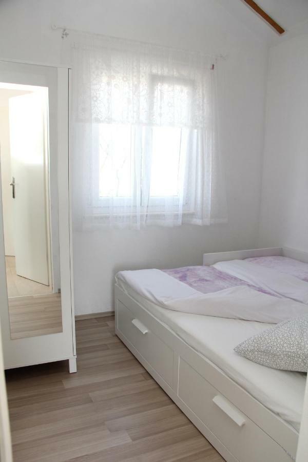 Lari Home Primosten Luaran gambar